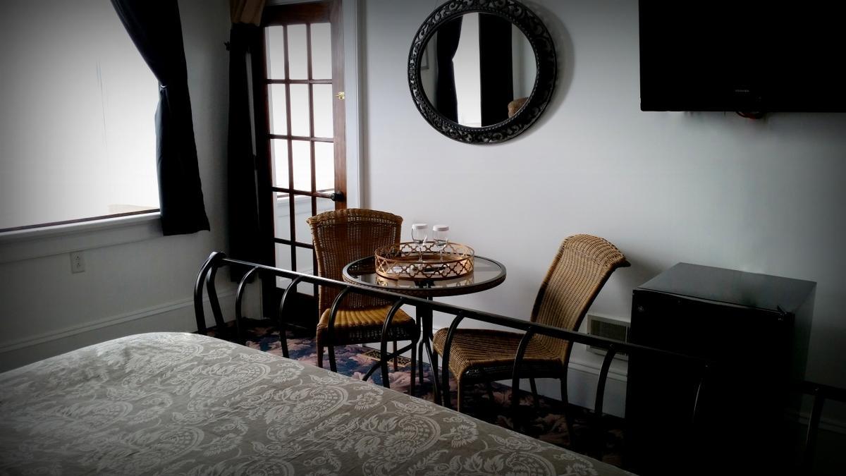 Mineral Point Hotel Dış mekan fotoğraf